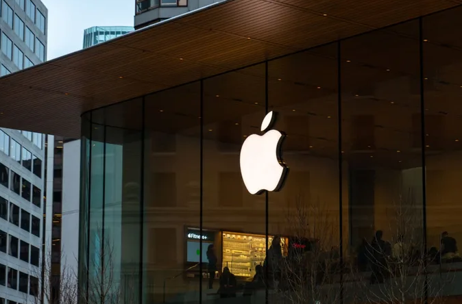 10 Tahun Menjabat, CFO Apple Resmi Mengundurkan Diri